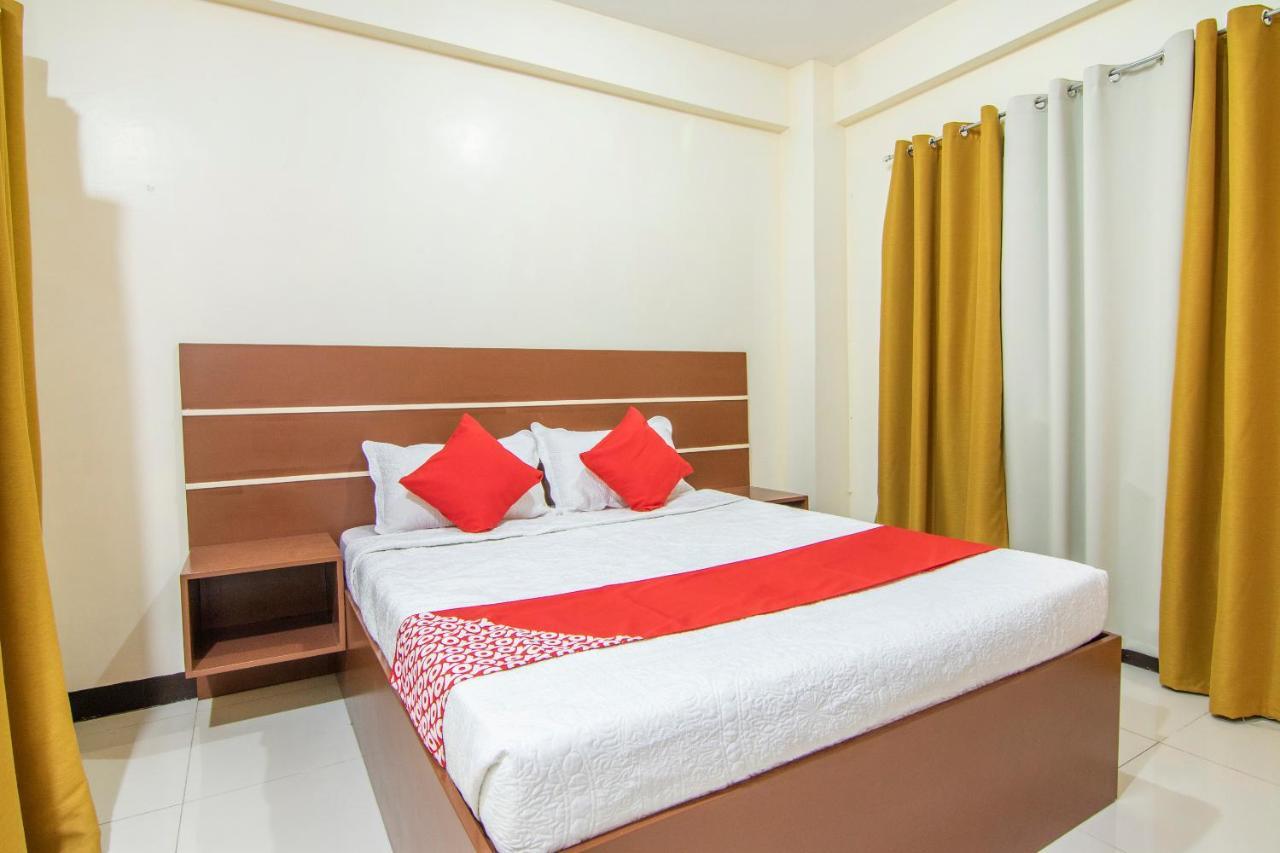 Oyo 578 Red Velvet Suites Manila Kültér fotó